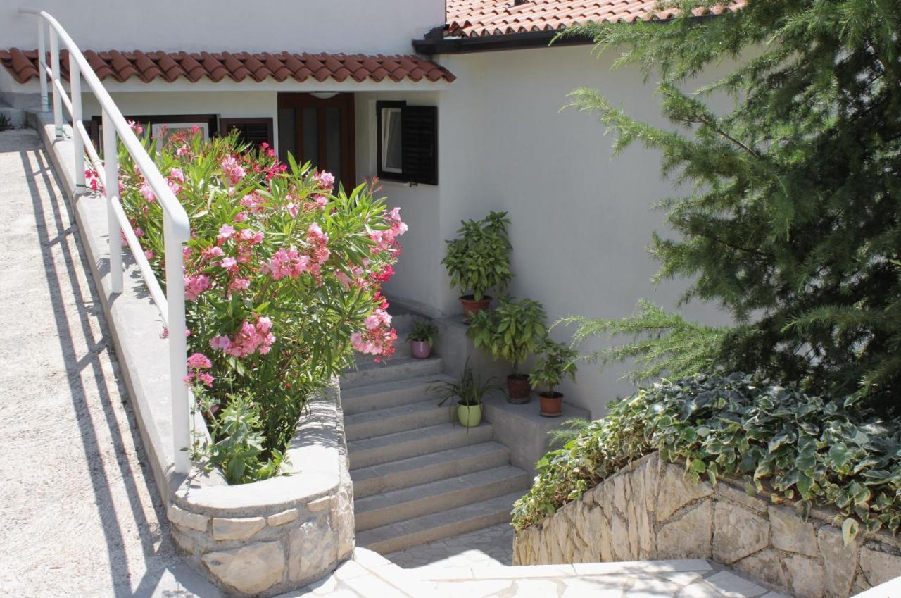 Apartments With A Parking Space Rabac, Labin - 2340 Экстерьер фото