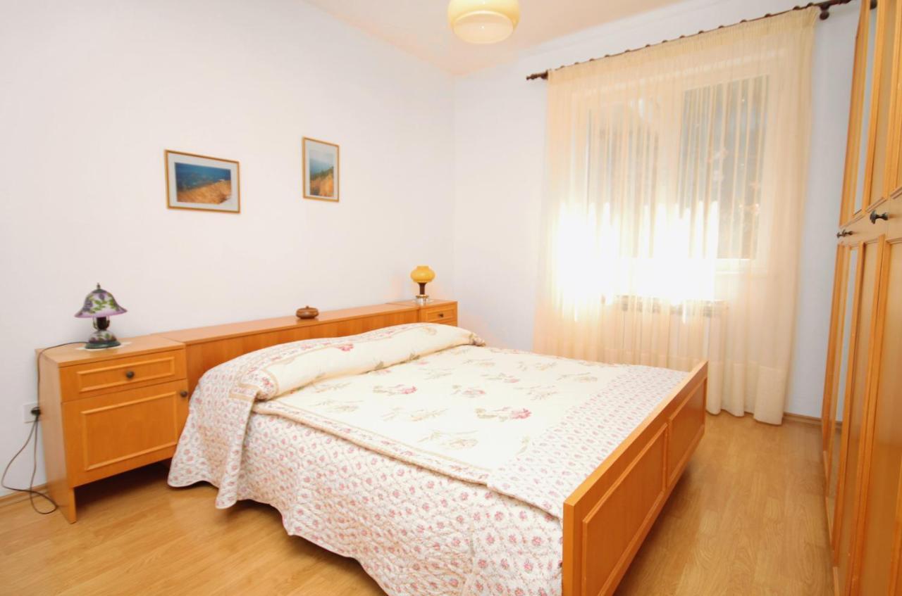 Apartments With A Parking Space Rabac, Labin - 2340 Экстерьер фото