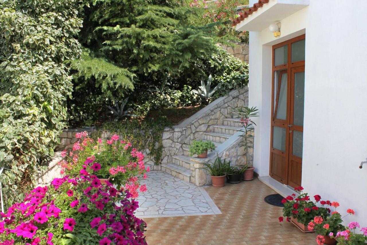 Apartments With A Parking Space Rabac, Labin - 2340 Экстерьер фото